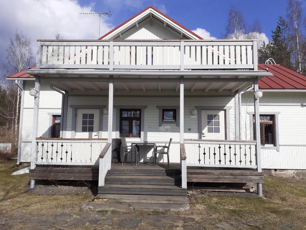 Отель Karvisen Kissanpaeivaet Joensuun Laehellae Ruokola Экстерьер фото